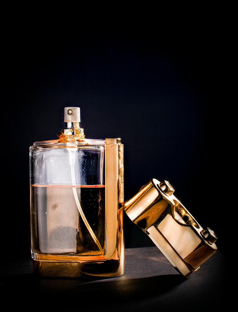 Parfum Élégance Or – Flacon de Luxe